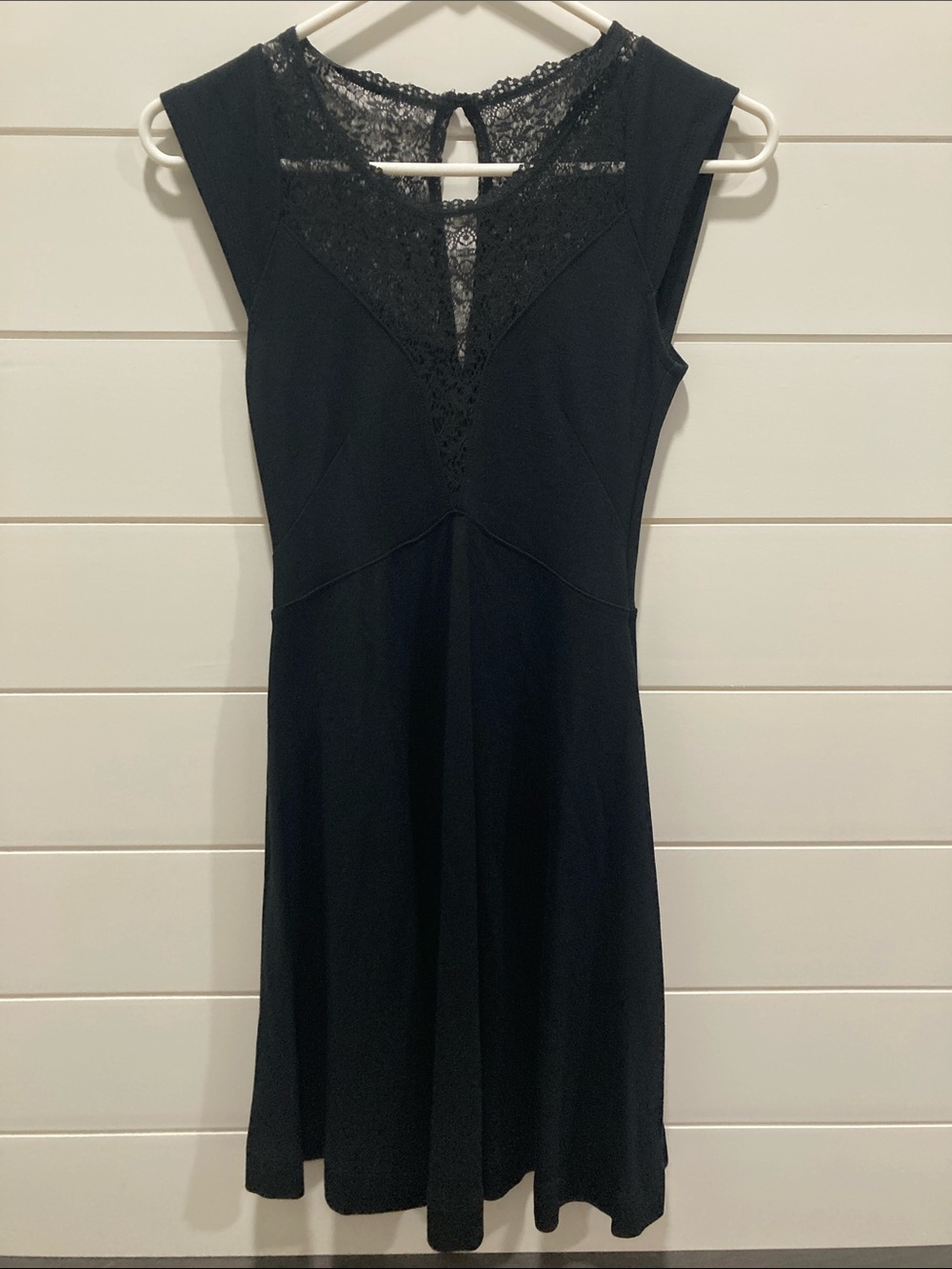 French Connection Alicia Plunging Black Lace Inset Mini Dress-Size 4-EUC-Classy